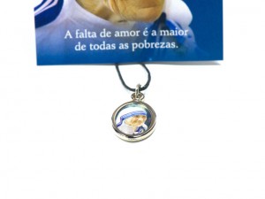 Pajela Com Medalha e Fio Madre Teresa Calcutá